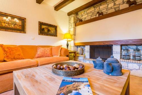 Elaia Villas