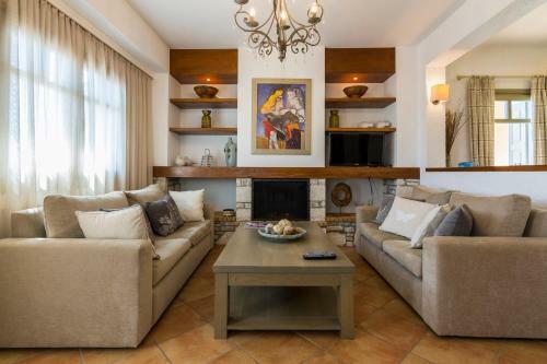 Elaia Villas