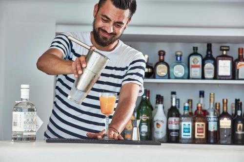 Hotel Kirini - My Mykonos Retreat