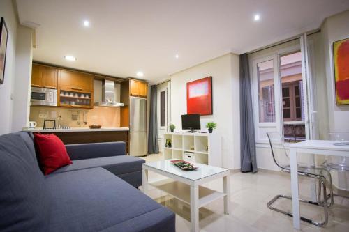 Apartments Holidays 2 Malaga Historic Center