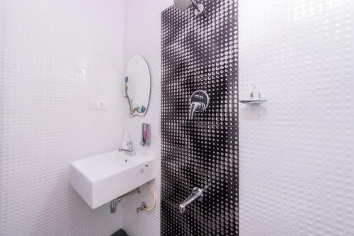 Hotel Treebo Greenwood Premier Suites