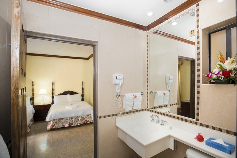 Hotel Rooms On The Beach Negril