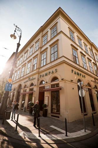 Grand Market Luxury Apartments