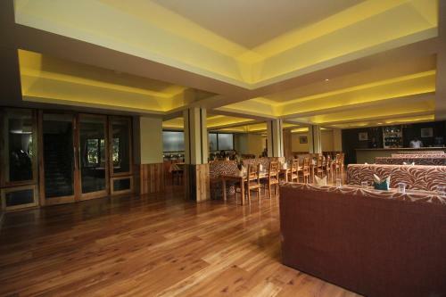 Hotel Tarayana Grand