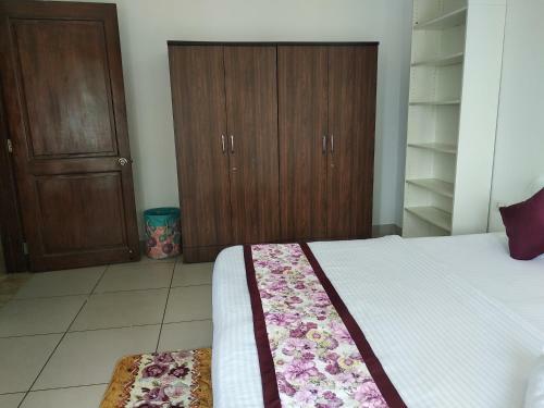 Bed & Breakfast Advantage 2 U Hospitality Kharadi, Pune