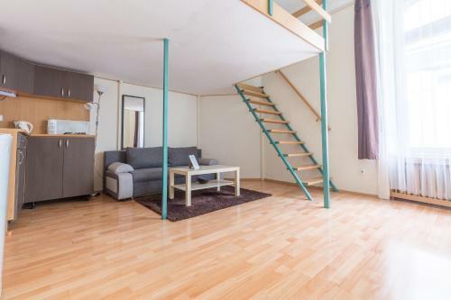 Central Studio And Apartments Pilvax K�z