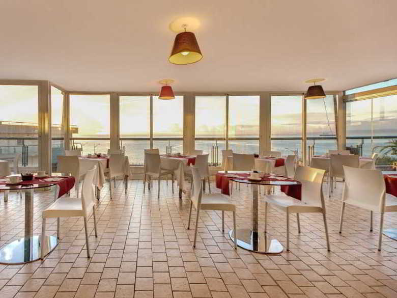 Aga Hotel