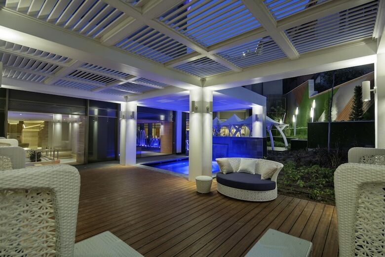 The Sense Deluxe Hotel
