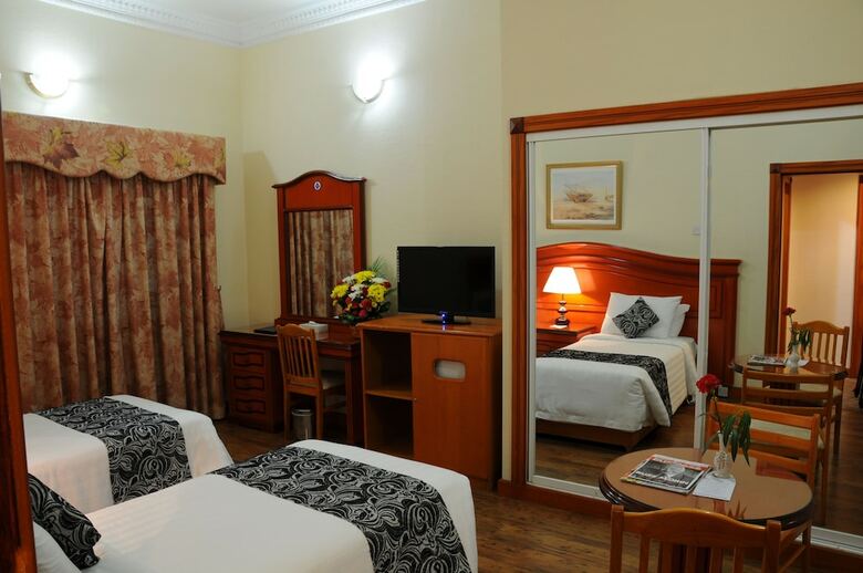Gulf Gate Hotel