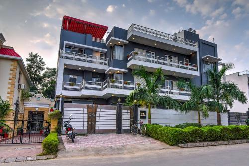 Hostal Oyo Townhouse 003 Southend Sohna Road