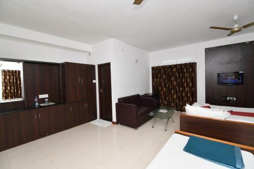 Lake View Hotel