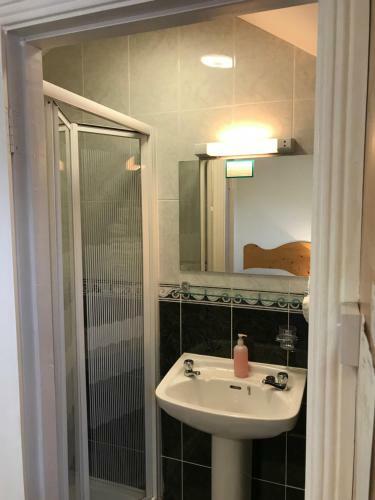 Hostal San Antonio Guesthouse