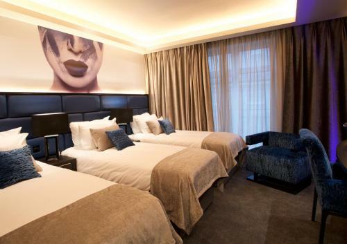 Spanish Arch Hotel