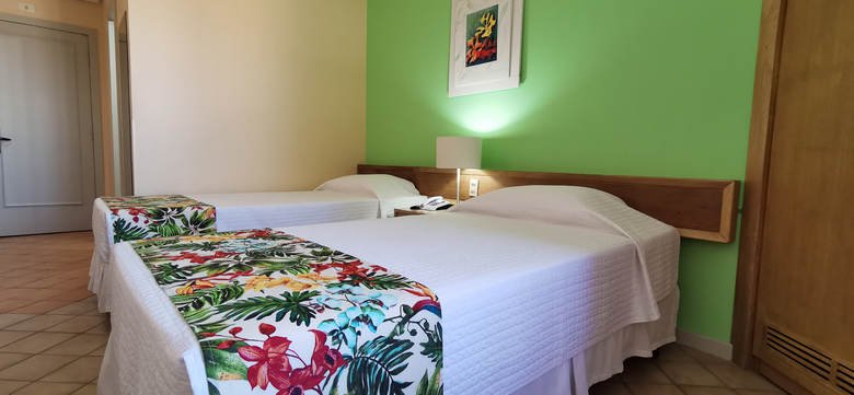 Ingleses Praia Hotel