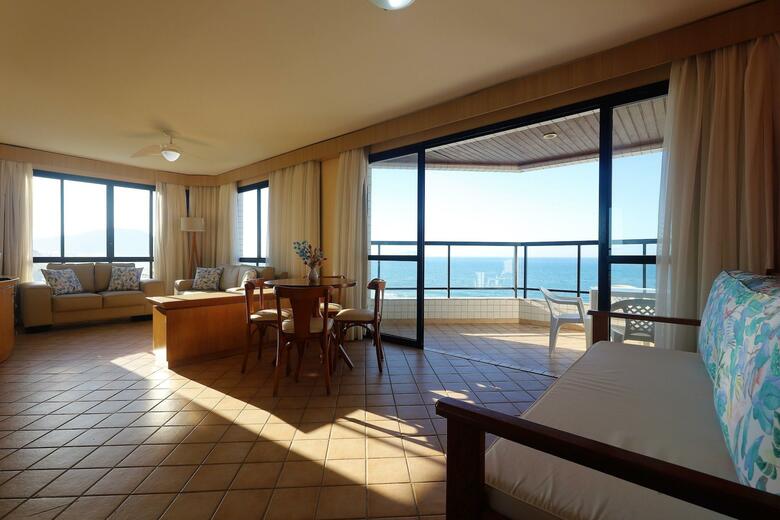 Ingleses Praia Hotel