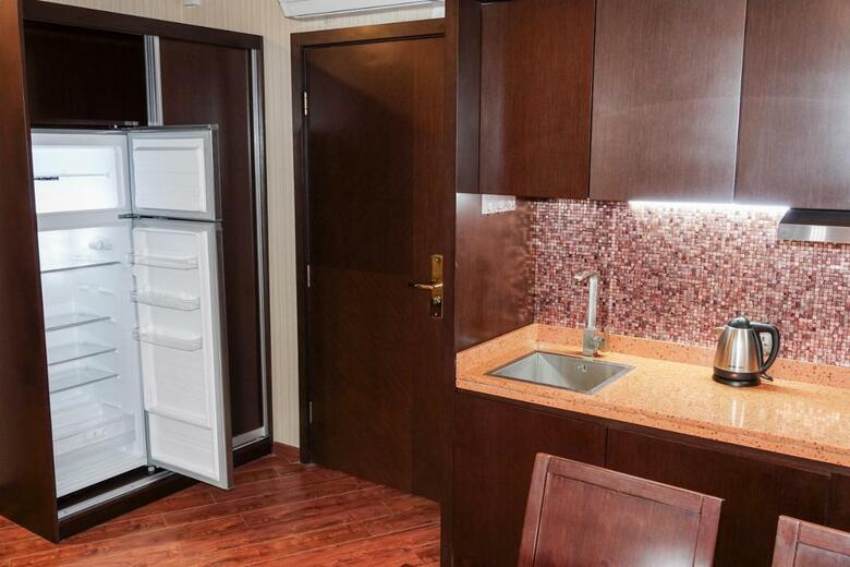 Luxury Dreamland Oasis Apartments