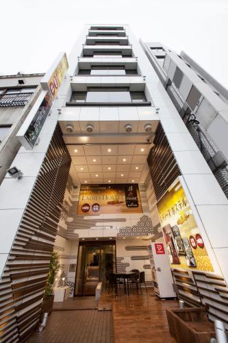 Centurion Ladies Hostel Ueno Park (female Only)