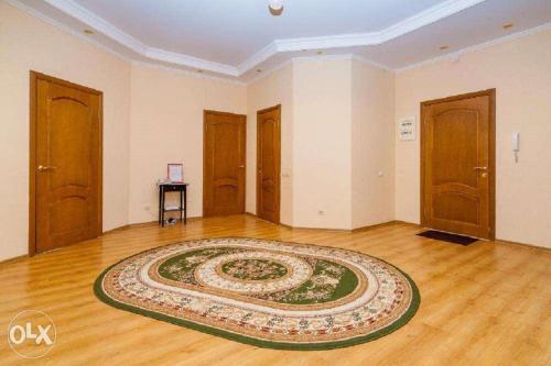 Apartamento Kvartira V Nursae
