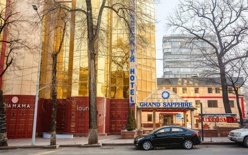 Grand Sapphire Hotel