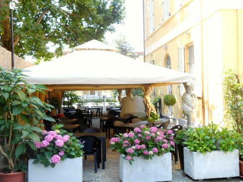 Hostal Mastroianni's Bed & Bistr�