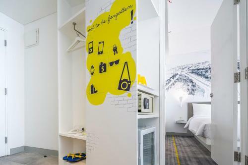 Yello Hotel Harmoni