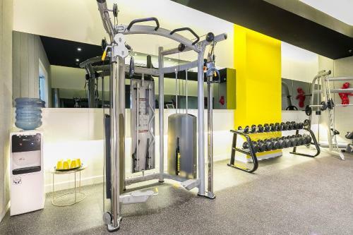 Yello Hotel Harmoni