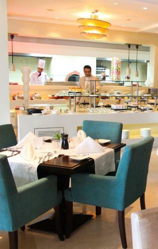 Hotel Lemon Tree Premier, Leisure Valley 2, Gurugram