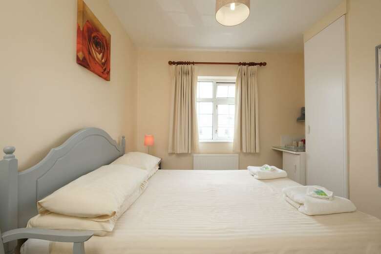 Four Seasons B&B