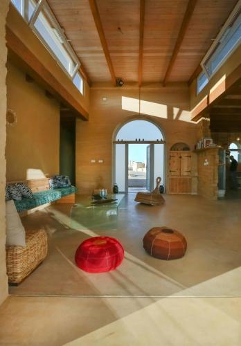 Villa Adama