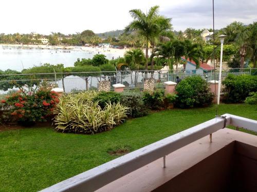 1st Class Sea Edge Villa 2