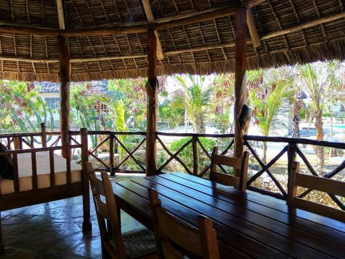 Malaika Beach Villas