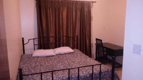Beautiful Ensuite Room In An Elegant Home....