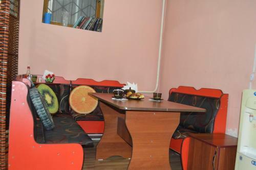 Hostal Lotos Guest House