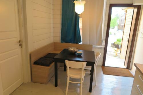 Hostal Senoji Vaistine