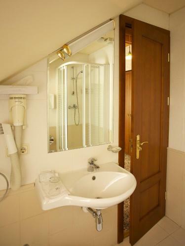 Hotel Dvaras - Manor House