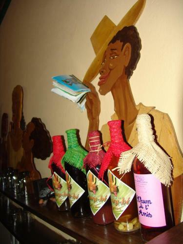 Hotel Les Bungalows D'ambonara