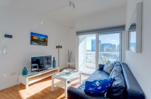 Apartment With Stunning Seaviews