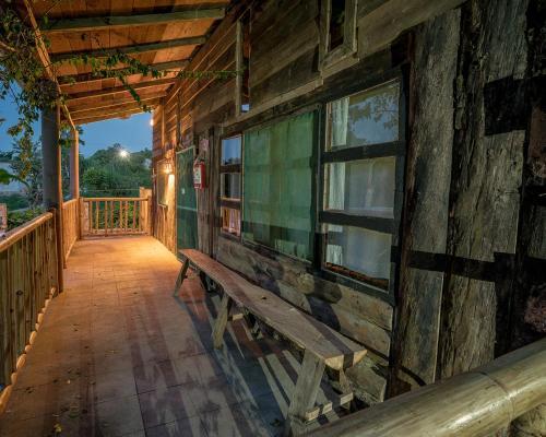 Hotel Caba�as Los Achicuales