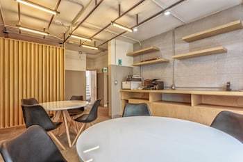 Apartamento The Host Business Suites