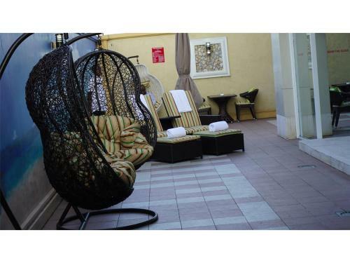 Pearlwort Hotel And Suites