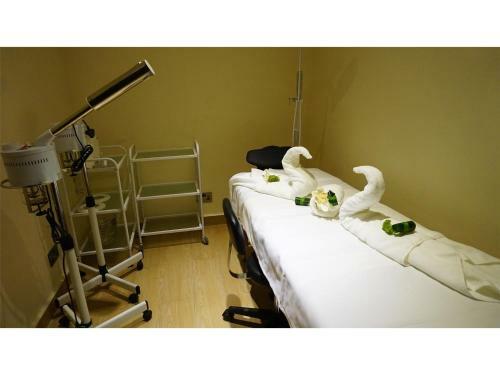 Pearlwort Hotel And Suites