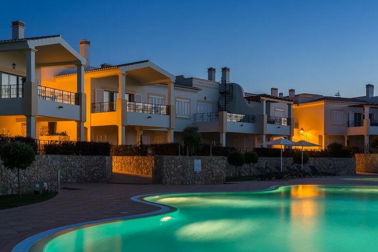 Hotel Nau Salema Beach Village