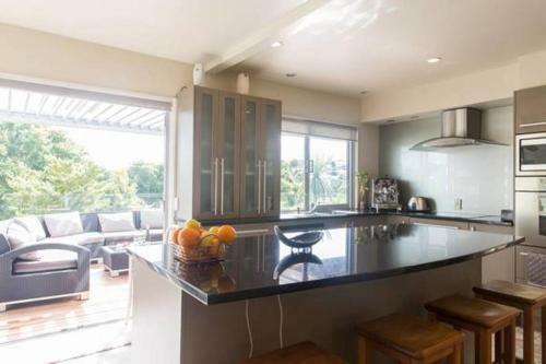 Bed & Breakfast Kohimarama Beach Oasis