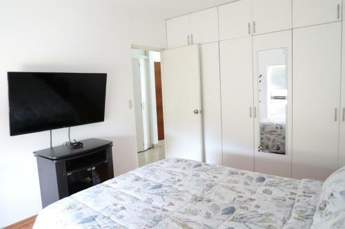 Calle Tripoli, Miraflores-executive Apartment