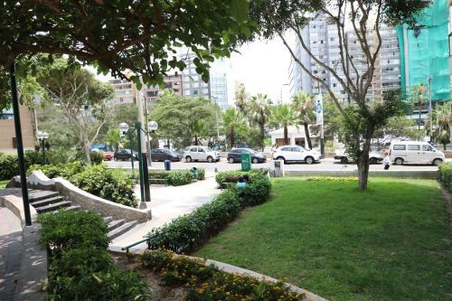 Calle Tripoli, Miraflores-executive Apartment