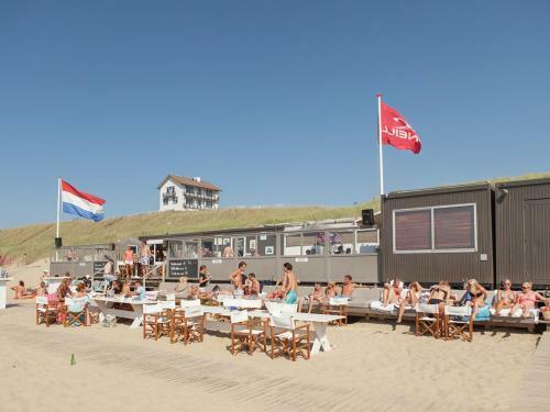 Luxurious Holiday Home Along The Dutch Coast With Jacuzzi