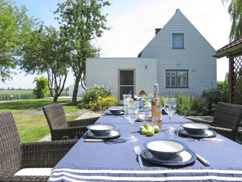 Neat Holiday Home With Fireplace In Groede Netherlands