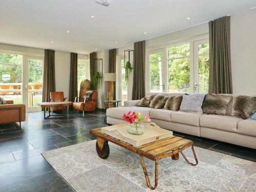 Luxurious Holiday Home With Jacuzzi In Noordwijk