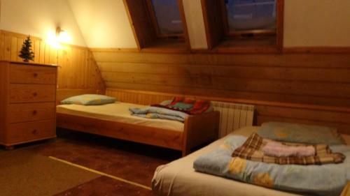 Camping Harenda Pokoje Go?cinne I Domki