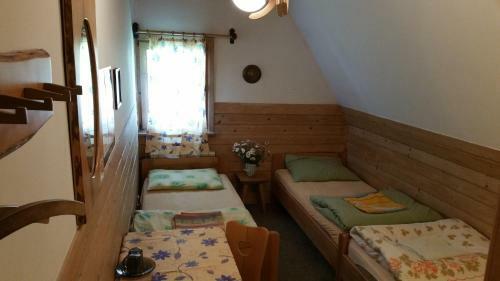 Camping Harenda Pokoje Go?cinne I Domki